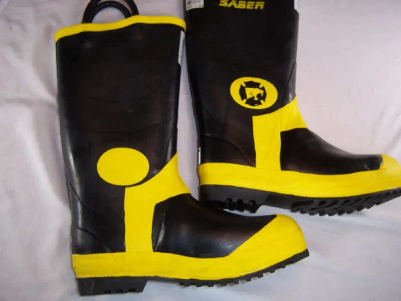 Croydon/Sabre Felt Lined Rubber Boots, 11M, Mfg. Date 9/20, Only 1 pair available, FREE SHIPPING!