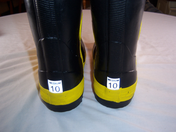 Croydon/Sabre Felt Lined Rubber Boots, 10M, Mfg. Date 9/20, Only 1 pair available, FREE SHIPPING!