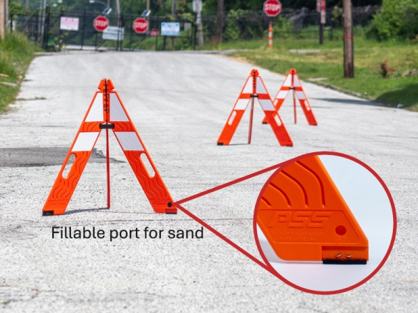 FirstGard Folding Traffic Cones with Bag (set of 5)
